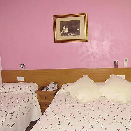 Hostal Miguel Angel Madri Exterior foto