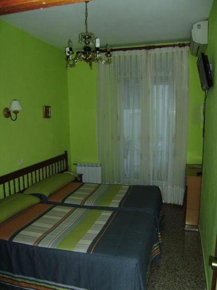 Hostal Miguel Angel Madri Quarto foto