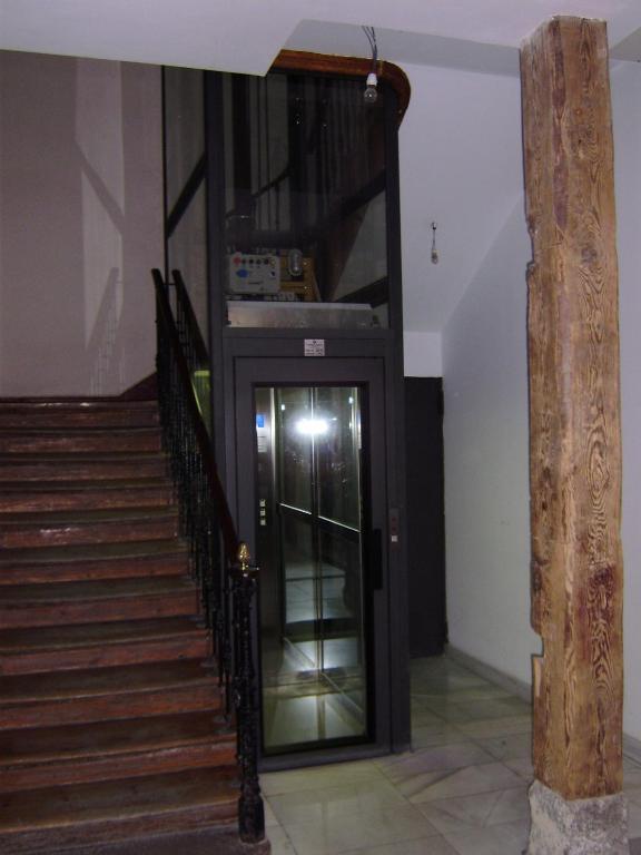 Hostal Miguel Angel Madri Exterior foto