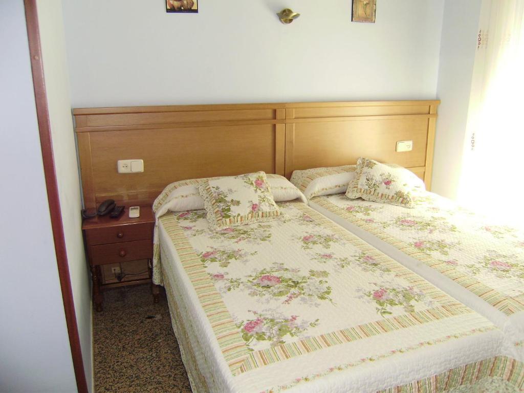 Hostal Miguel Angel Madri Exterior foto