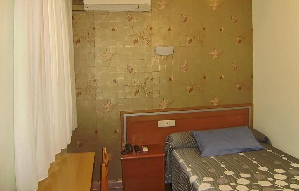 Hostal Miguel Angel Madri Quarto foto